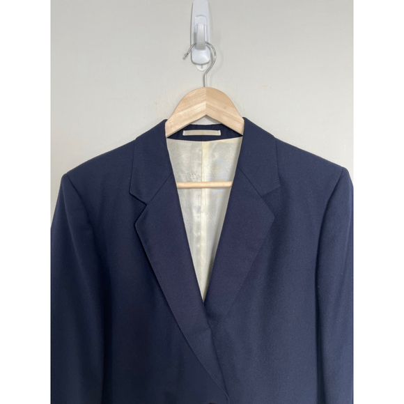 100% Pure Wool Vintage Aquascutum of London Navy Blue Blazer with Gold Buttons - Picture 2 of 8